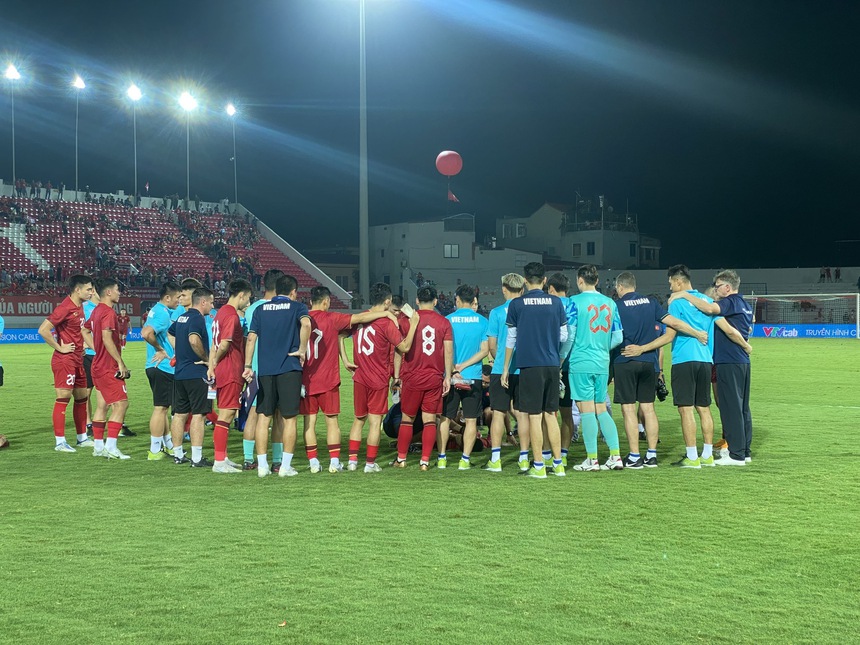 Bóng đá Việt Nam 16/9: Công Phượng được báo Nhật khuyên trở về V-League - Ảnh 5.