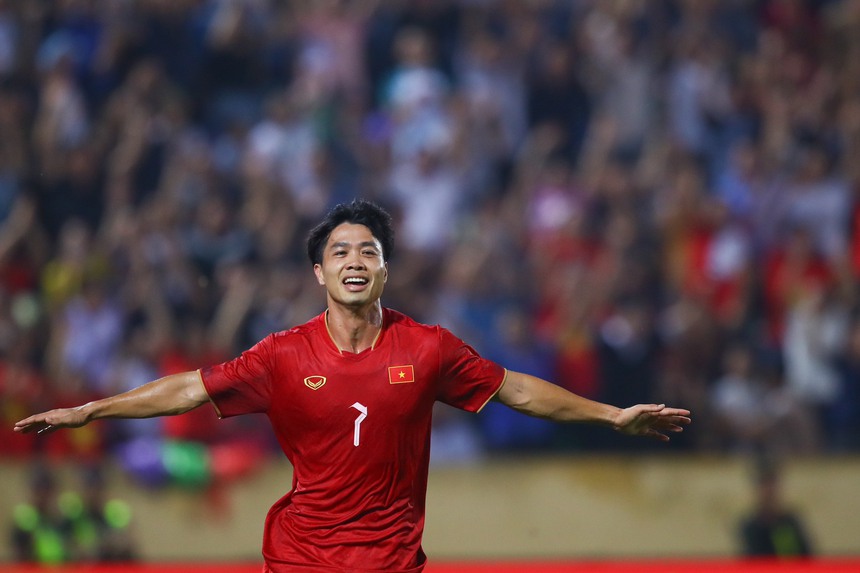 Văn Toàn rời Hàn Quốc về Nam Định, Công Phượng cũng sẽ 'hồi hương' sau lời khuyên của HLV Troussier? - Ảnh 2.