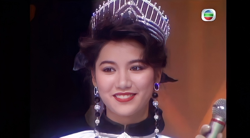 Viên Vịnh Nghi và quá khứ từng làm 'bé ba' của 'Vua sòng bạc' Hà Hồng Sân - Ảnh 2. Viên Vịnh Nghi và quá khứ từng làm 'bé ba' của 'Vua sòng bạc' Hà Hồng Sân - Ảnh 2.