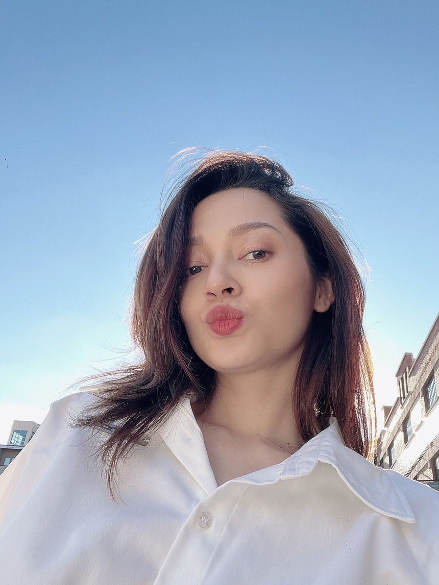 Bảo Anh giữ gìn sắc vóc trẻ đẹp ở tuổi ngoài 30 nhờ yoga - Ảnh 8. Bảo Anh giữ gìn sắc vóc trẻ đẹp ở tuổi ngoài 30 nhờ yoga - Ảnh 8.