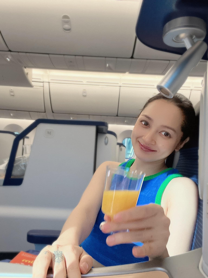 Bảo Anh giữ gìn sắc vóc trẻ đẹp ở tuổi ngoài 30 nhờ yoga - Ảnh 9. Bảo Anh giữ gìn sắc vóc trẻ đẹp ở tuổi ngoài 30 nhờ yoga - Ảnh 9.