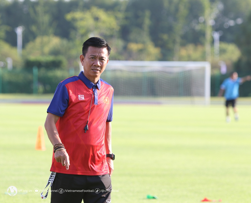 Bóng lăn trong tuần: Xa luân chiến... - Ảnh 1.