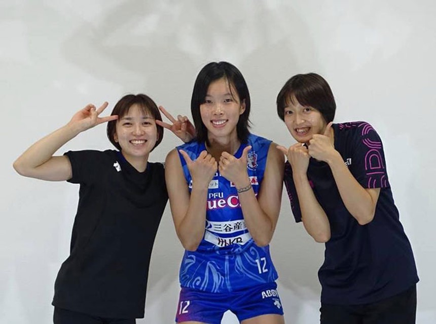 Tin nóng thể thao tối 17/9: Thanh Thúy và CLB Nhật Bản toàn thắng ở Cúp Hoàng Hậu. Nguyễn Trần Duy Nhất bất ngờ trả đai vô địch - Ảnh 2.