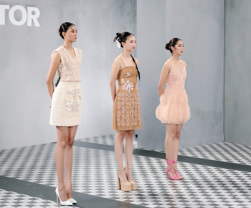 Thanh Hằng hờn trách Hương Giang không vì “đại cuộc” khi loại “gà chiến” của mình - Ảnh 1.