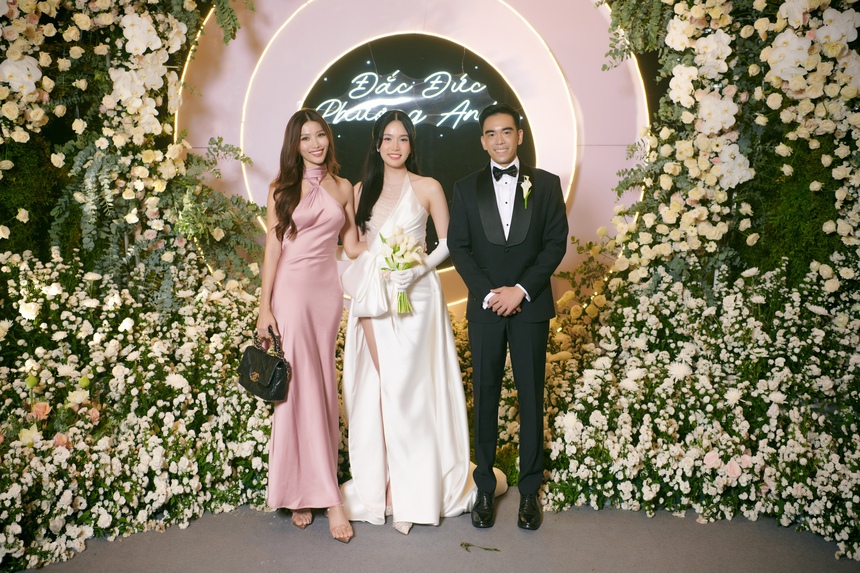 Sao Việt 'đổ xô' đi tham dự hôn lễ của Á hậu Phương Anh - Ảnh 11.