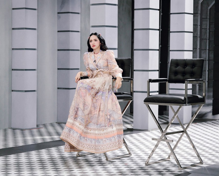 Thanh Hằng hờn trách Hương Giang không vì “đại cuộc” khi loại “gà chiến” của mình - Ảnh 3.