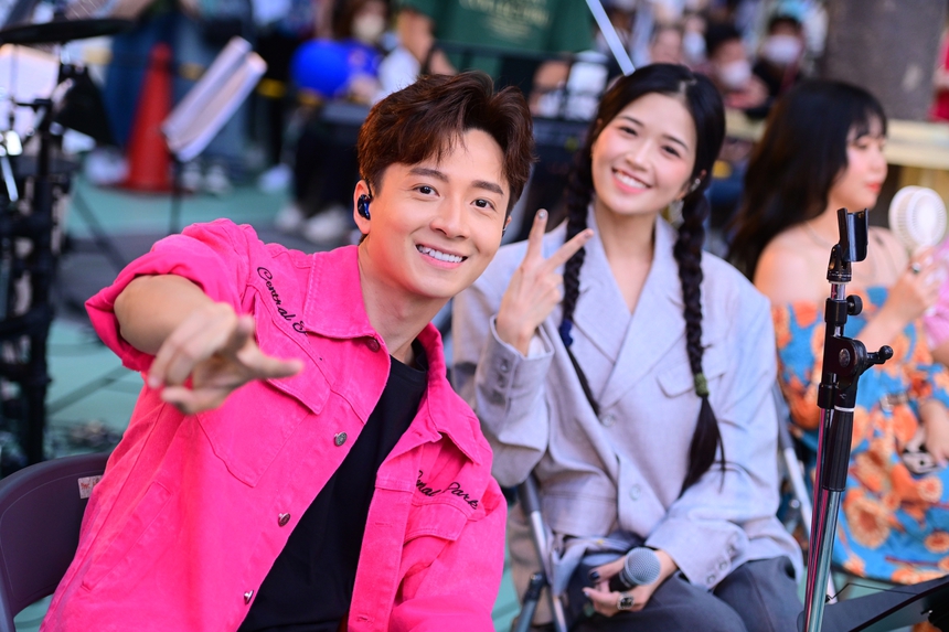 Suni mang 'Sự mập mờ' chinh phục khán giả Nhật Bản - Ảnh 4.