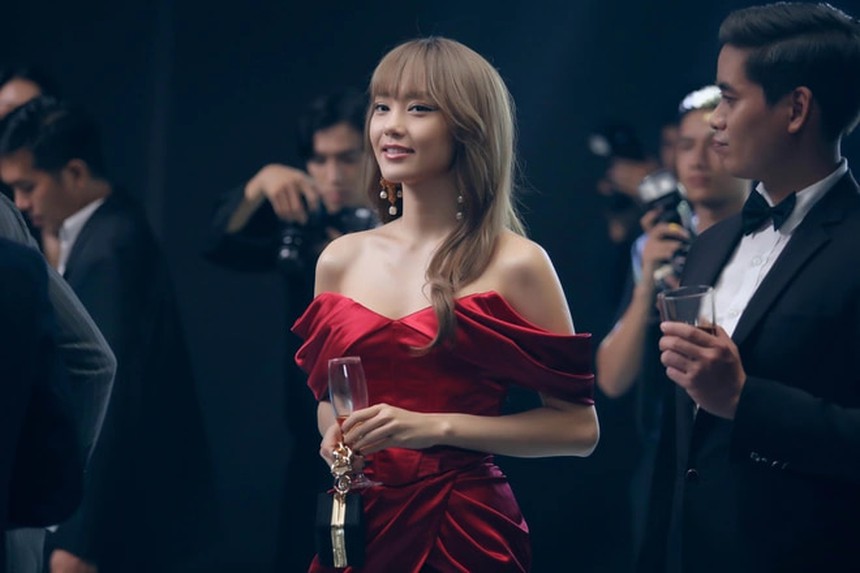 Sao Việt đầu tư đồ lên phim: Từ cầu kỳ tốn kém đến khách ruột chợ đồ cũ đều có đủ - Ảnh 12.