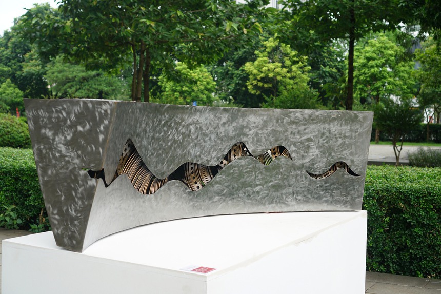 Rút ngắn vòng quay của triển lãm điêu khắc toàn quốc - Ảnh 9. Rút ngắn vòng quay của triển lãm điêu khắc toàn quốc - Ảnh 9.