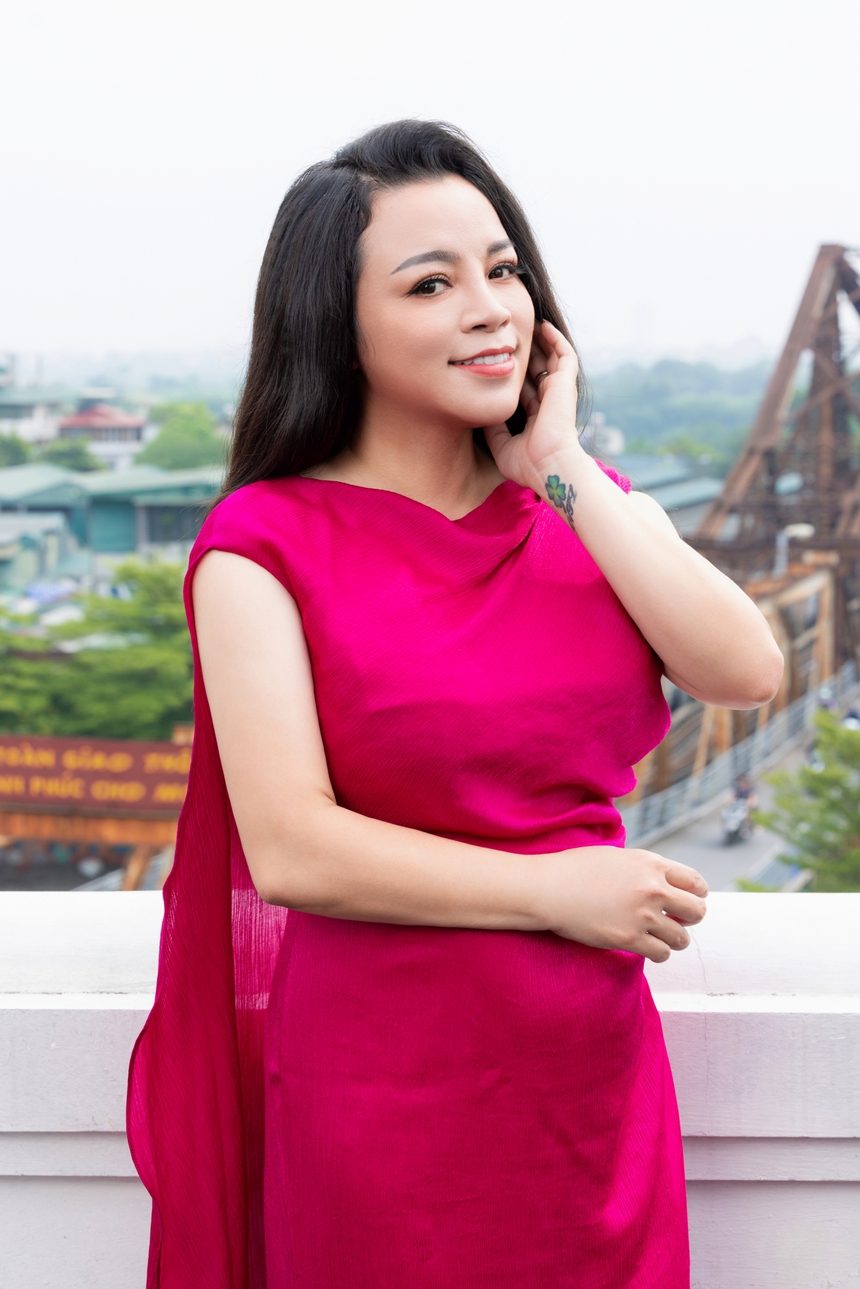 NSƯT Tố Nga tri ân quê hương Hà Tĩnh ở 'Con đường âm nhạc' tháng 9 - Ảnh 2.