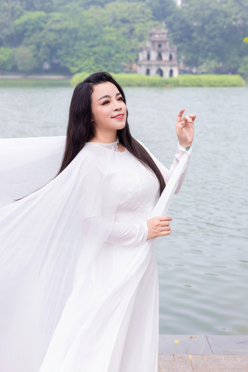 NSƯT Tố Nga tri ân quê hương Hà Tĩnh ở 'Con đường âm nhạc' tháng 9 - Ảnh 3.