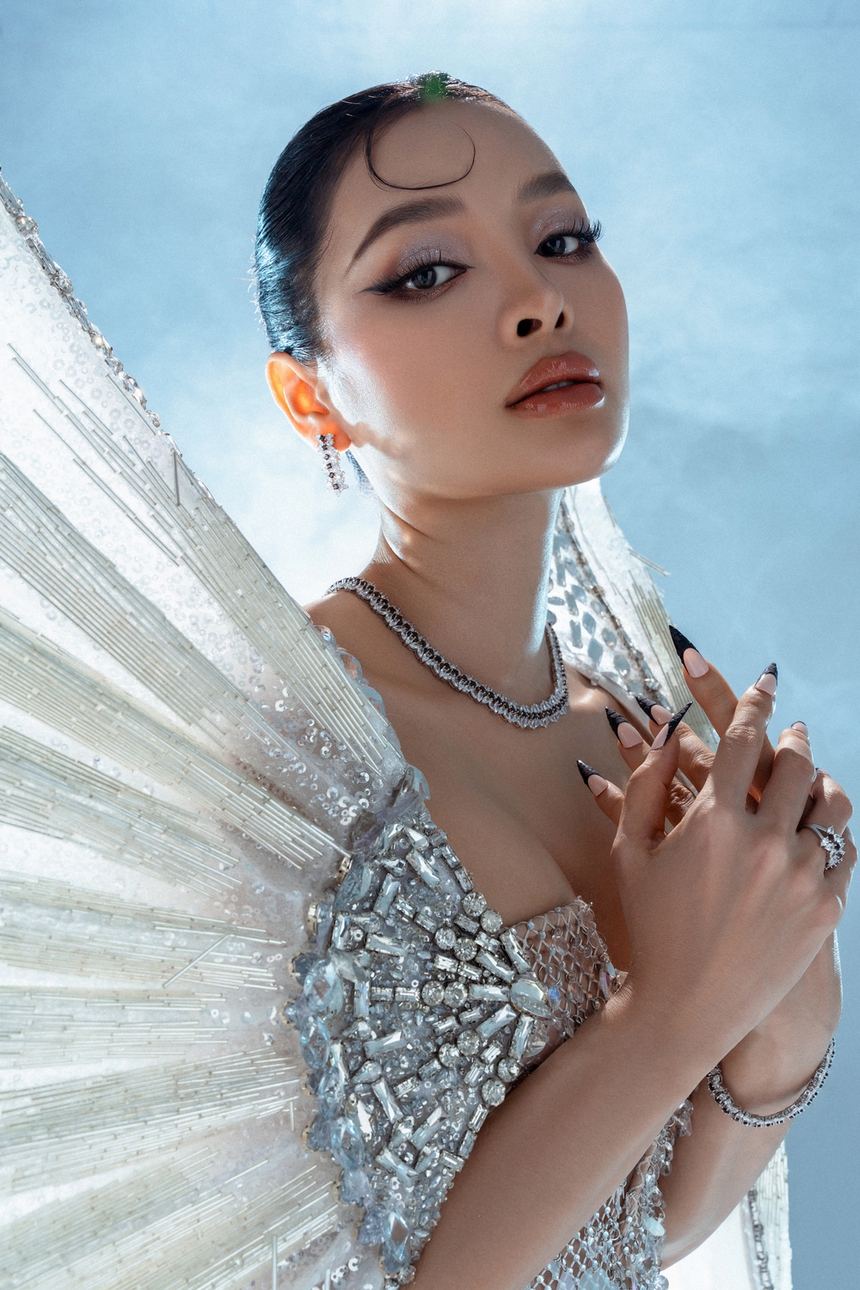 Phương Trinh Jolie: "Giọng hát của tôi không thể chỉ để ru con ngủ" - Ảnh 4. Phương Trinh Jolie: "Giọng hát của tôi không thể chỉ để ru con ngủ" - Ảnh 4.