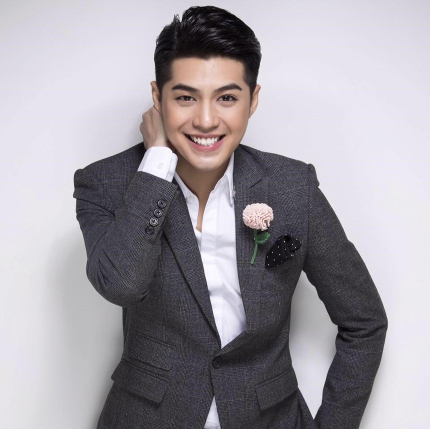 Lý Nhã Kỳ công khai ảnh fan cuồng đeo bám, nhiều sao khác 'chung cảnh ngộ' - Ảnh 8. Lý Nhã Kỳ công khai ảnh fan cuồng đeo bám, nhiều sao khác 'chung cảnh ngộ' - Ảnh 8.