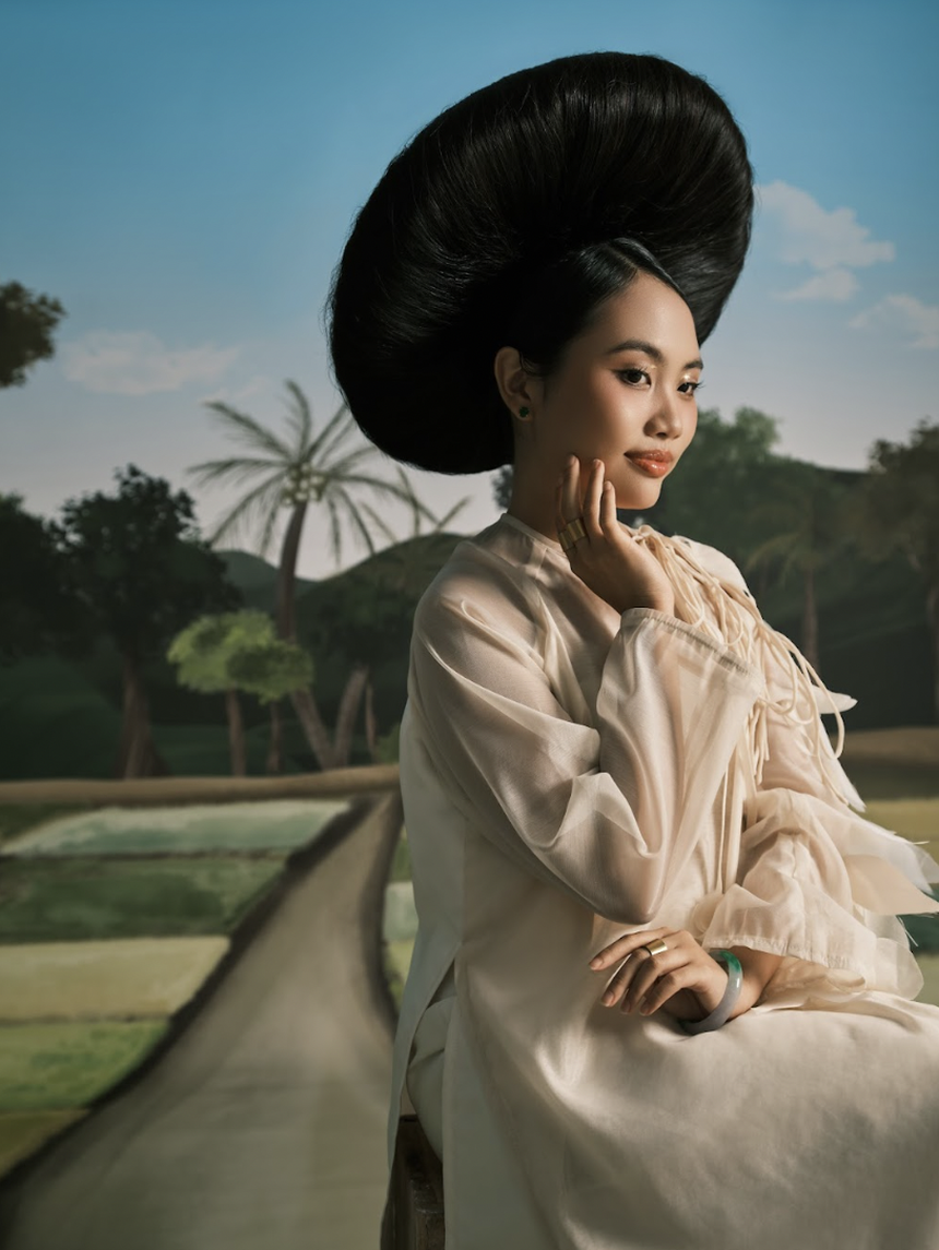 Phương Mỹ Chi tuổi 20 đã kỷ niệm 10 năm làm nghề, dấu ấn cá nhân đậm nét ở “Vũ Trụ Cò Bay” - Ảnh 1.