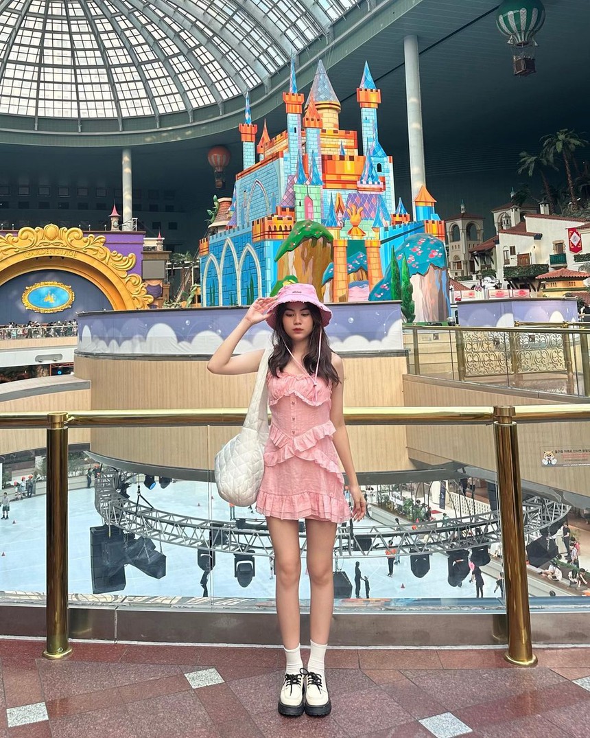 Con gái Quyền Linh 15 tuổi nhan sắc trong veo nhưng chuộng phong cách trưởng thành - Ảnh 8.