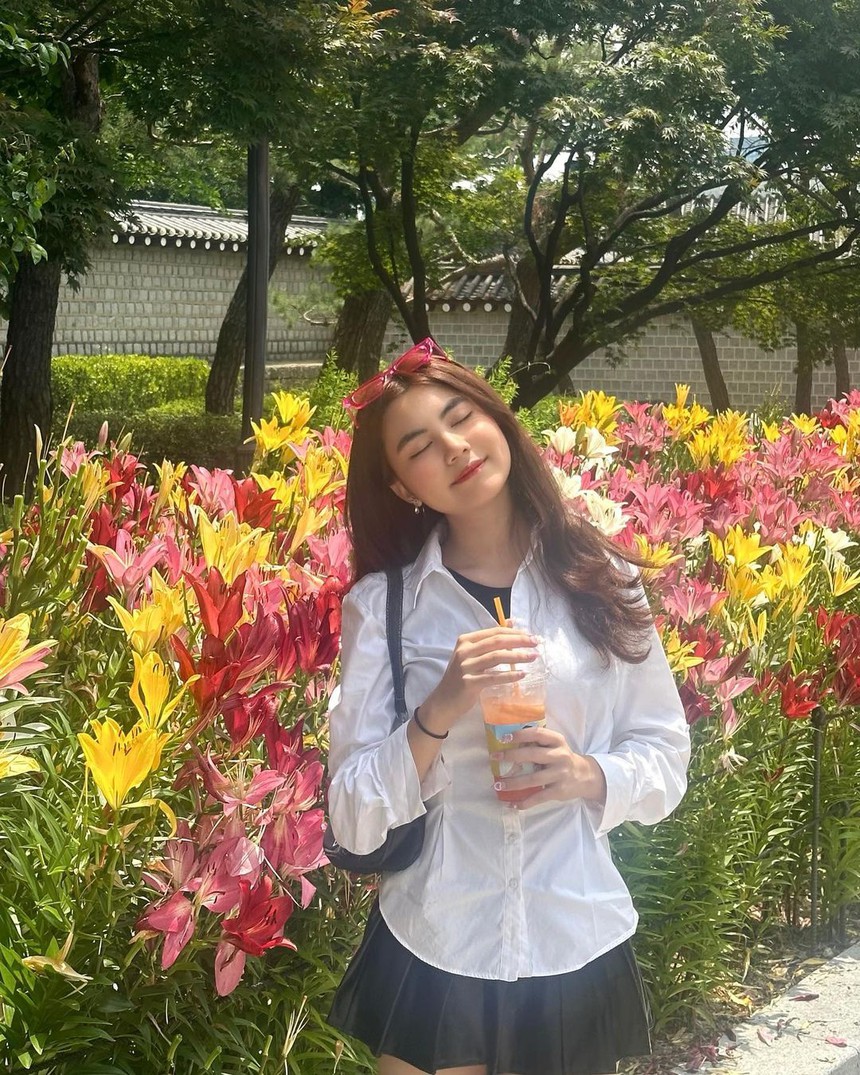 Con gái Quyền Linh 15 tuổi nhan sắc trong veo nhưng chuộng phong cách trưởng thành - Ảnh 15.