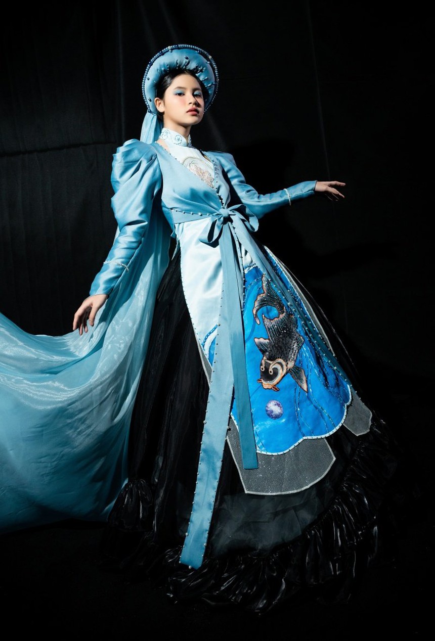 Mẫu nhí 13 tuổi Thuỷ Tiên trình diễn trang phục của NTK Phạm Trần Thu Hằng ở Thâm Quyến - Ảnh 6.