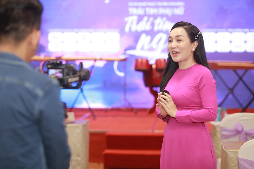 Ca sĩ Hương Lan cùng tôn vinh phụ nữ Việt Nam - Ảnh 6.