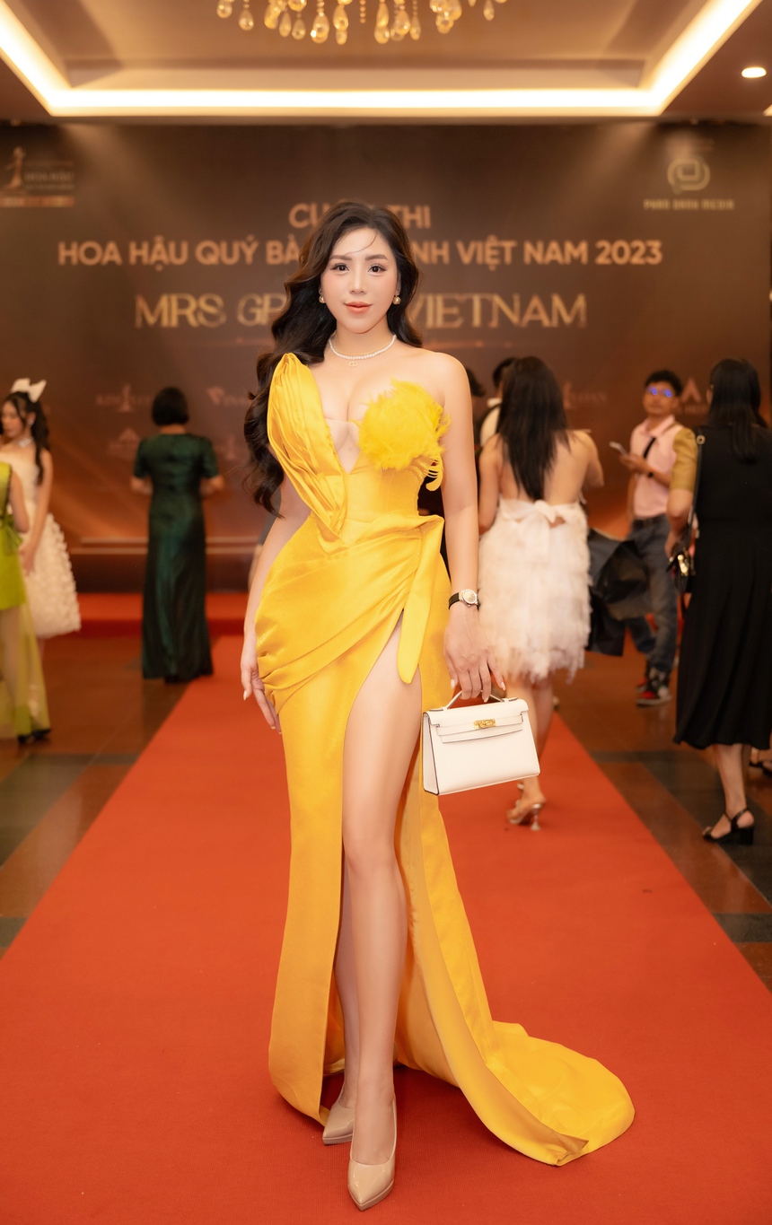 Á hậu Kathy Hương đọ sắc cùng dàn sao Việt - Ảnh 4. Á hậu Kathy Hương đọ sắc cùng dàn sao Việt - Ảnh 4.