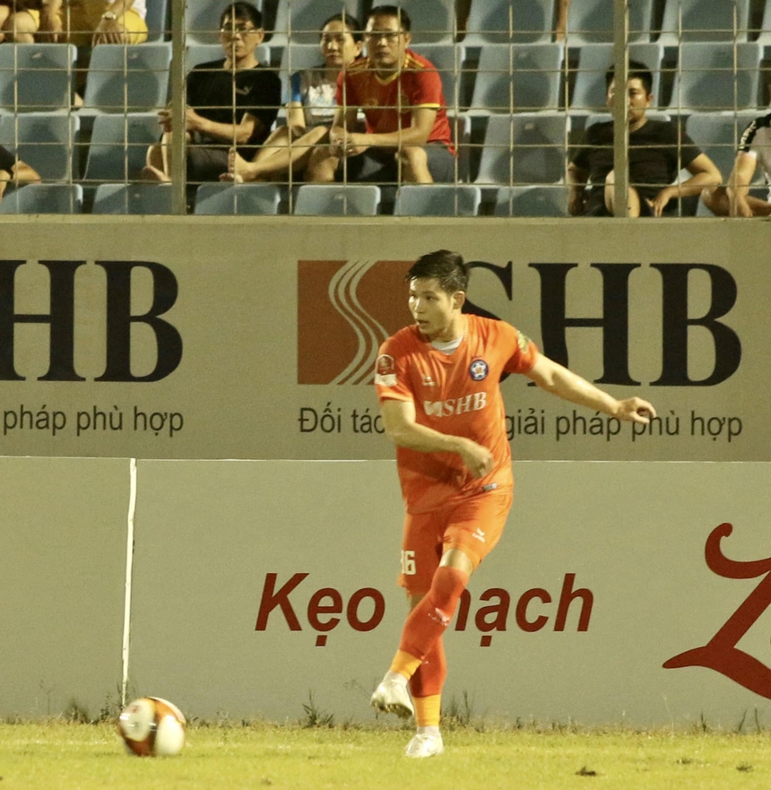 Chuyển nhượng V-League ngày 3/9: HAGL liên hệ bộ đôi 'sát thủ' của CLB TPHCM, HLV Gong Oh Kyun quay lại V-League - Ảnh 2.
