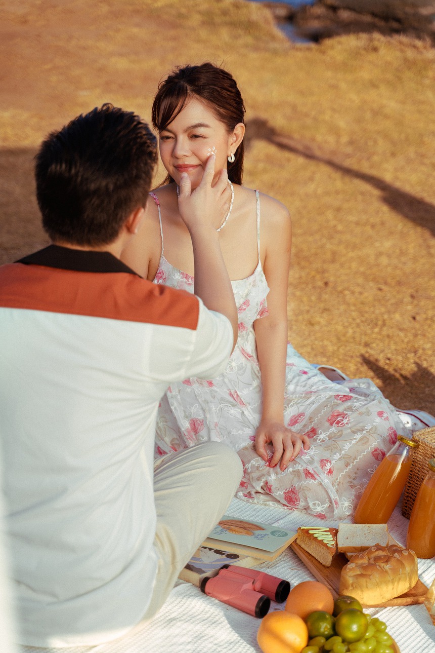 Phạm Quỳnh Anh công khai tình tứ bên cạnh bạn trai kém tuổi  - Ảnh 5.