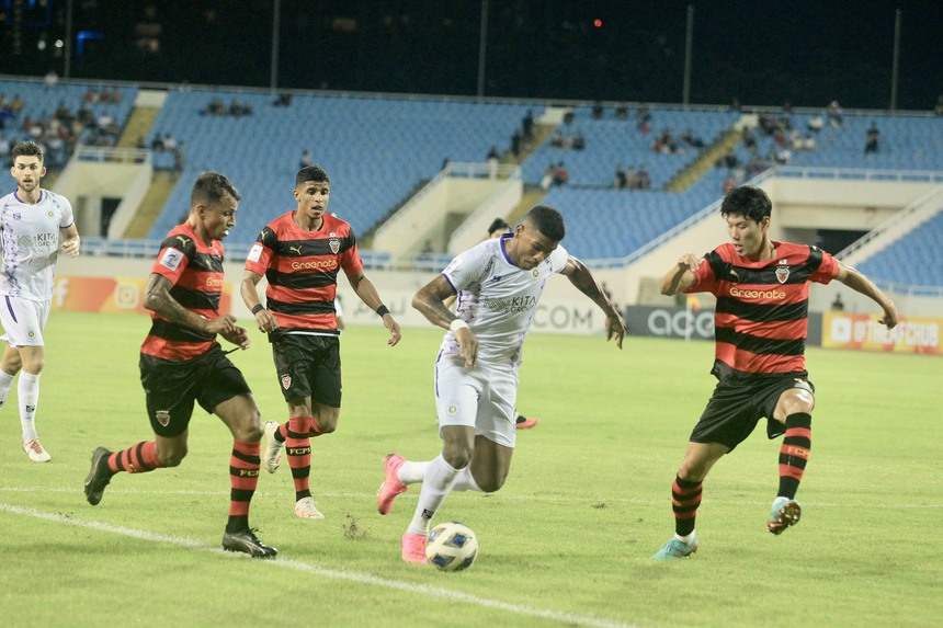 Ngoại binh CLB Hà Nội với 2 vẻ đối lập, HLV Bandovic cần tin tưởng nội binh tại Champions League - Ảnh 8.