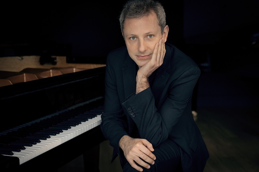 Maxime Zecchini: Rất ít nghệ sĩ dương cầm chơi tác phẩm dành cho tay trái - Ảnh 1.