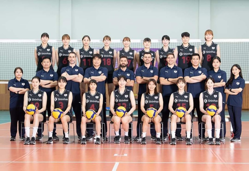 Tuyển bóng chuyền nữ Hàn Quốc đang nỗ lực để trở lại và đặt tuyển Việt Nam trước thách thức cực lớn khi hai đội tái đấu ở ASIAD 2023