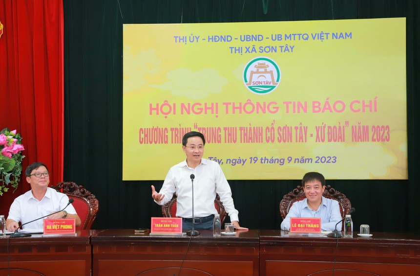 "Trung Thu thành cổ Sơn Tây – Xứ Đoài" 2023 - Tự hào nét đẹp văn hóa truyền thống - Ảnh 2.