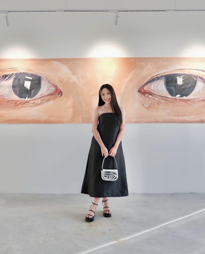 Em gái Trấn Thành ngày càng lên hương sắc vóc, khéo tôn dáng nhờ gu thời trang "đỉnh của chóp" - Ảnh 9.