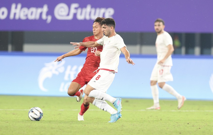 Bóng đá ASIAD 2023: Olympic Việt Nam nhận thất bại đầu tiên, khép lại ngày buồn của khu vực Đông Nam Á - Ảnh 2.