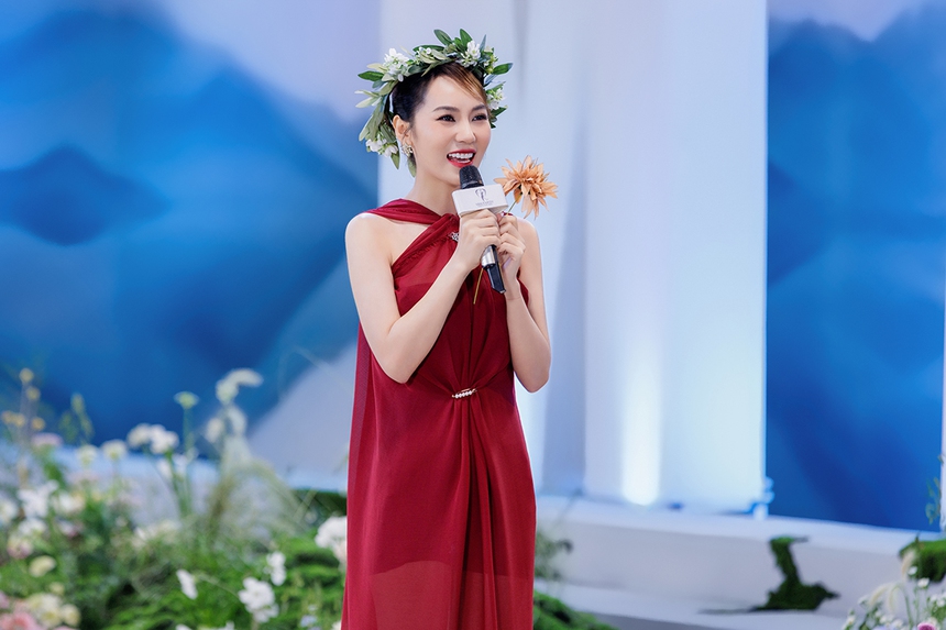 Miss Earth Việt Nam 2023: Những người đẹp khiến các Mentor phải giành giật - Ảnh 1. Miss Earth Việt Nam 2023: Những người đẹp khiến các Mentor phải giành giật - Ảnh 1.