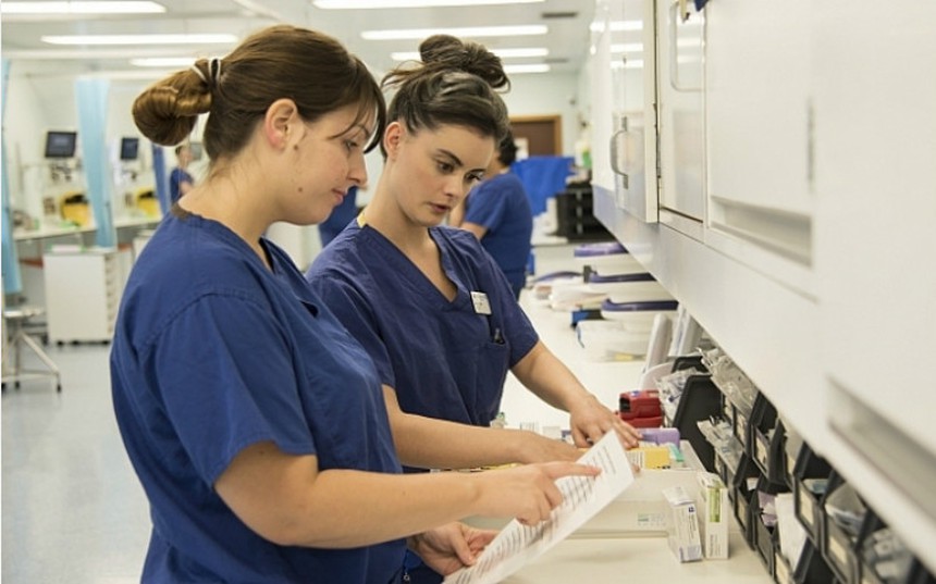 Hơn một nửa dân số thế giới thiếu dịch vụ y tế thiết yếu - Ảnh 1.