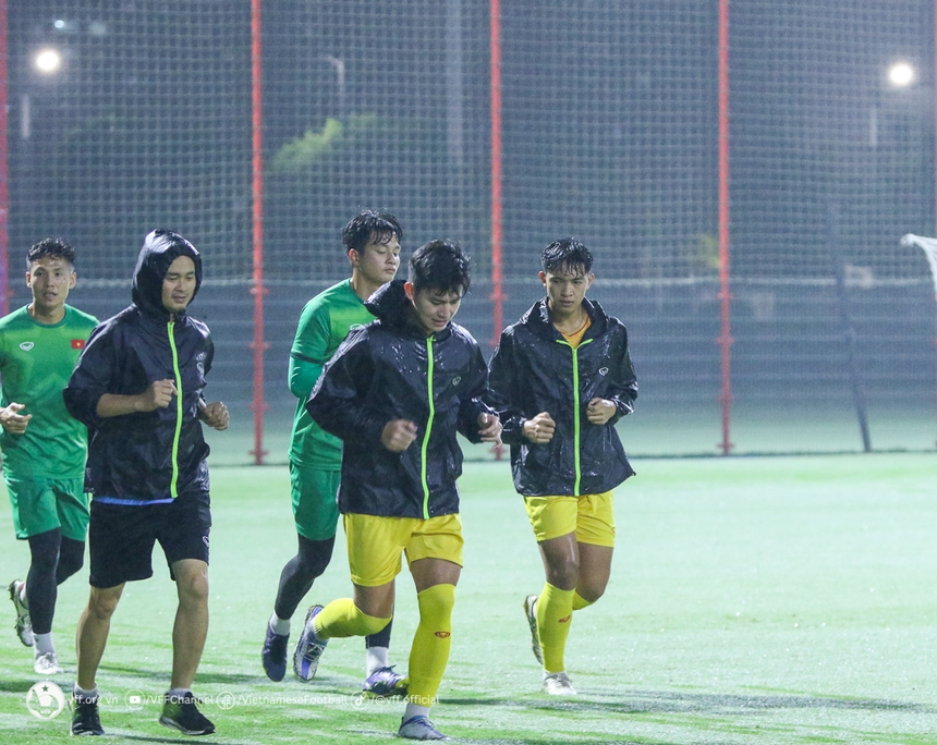 Bóng đá Việt Nam 23/9: Tuấn Tài báo tín hiệu mừng cho Olympic Việt Nam - Ảnh 2.