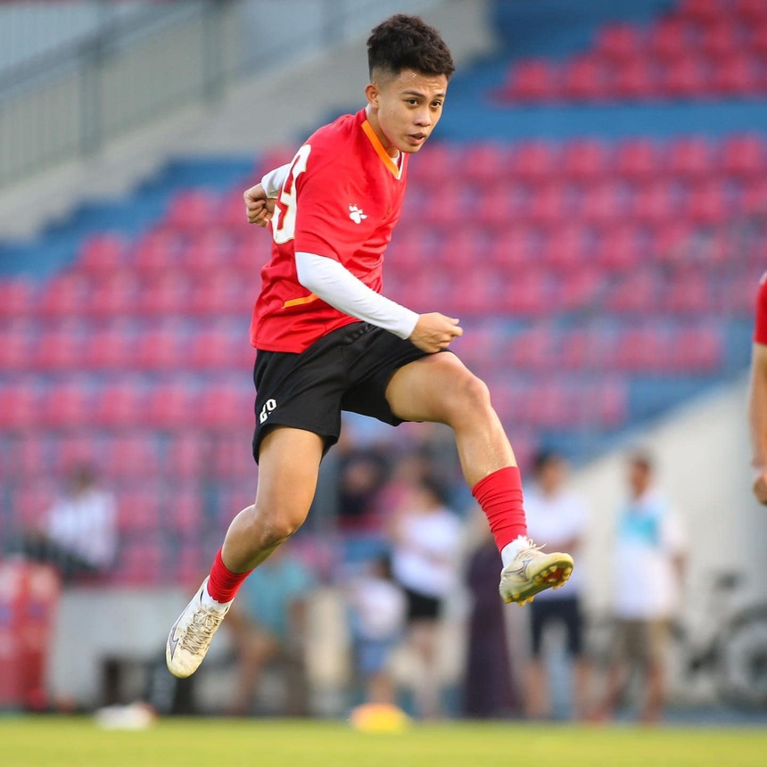 Tin nóng bóng đá Việt tối 13/11: Văn Lâm đứng đầu 1 chỉ số của ĐT Việt Nam, Vĩnh Nguyên rời Cadiz - Ảnh 3. Tin nóng bóng đá Việt tối 13/11: Văn Lâm đứng đầu 1 chỉ số của ĐT Việt Nam, Vĩnh Nguyên rời Cadiz - Ảnh 3.