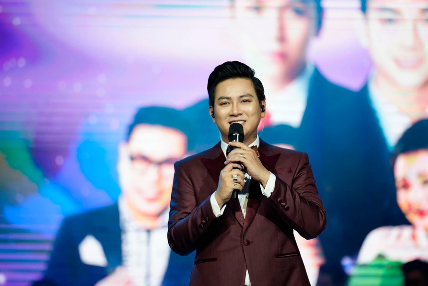 Ngoại hình không còn lên xuống thất thường, Hoài Lâm dần lấy lại phong độ - Ảnh 9. Ngoại hình không còn lên xuống thất thường, Hoài Lâm dần lấy lại phong độ - Ảnh 9.