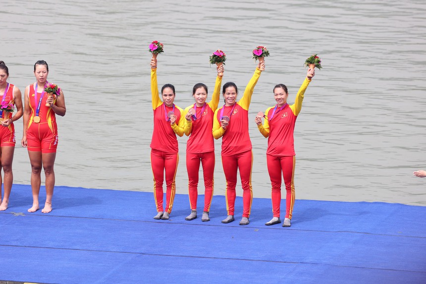 Tay chèo Phạm Thị Huệ: ‘Tiếc khi chỉ có HCĐ nhưng đội đã cố gắng hết sức’ - Ảnh 3.