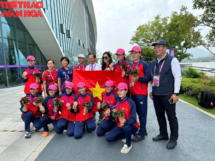 HLV Lê Văn Quang đội rowing: ‘Khả năng có huy chương bạc nhưng sức gió cản trở’ - Ảnh 2.