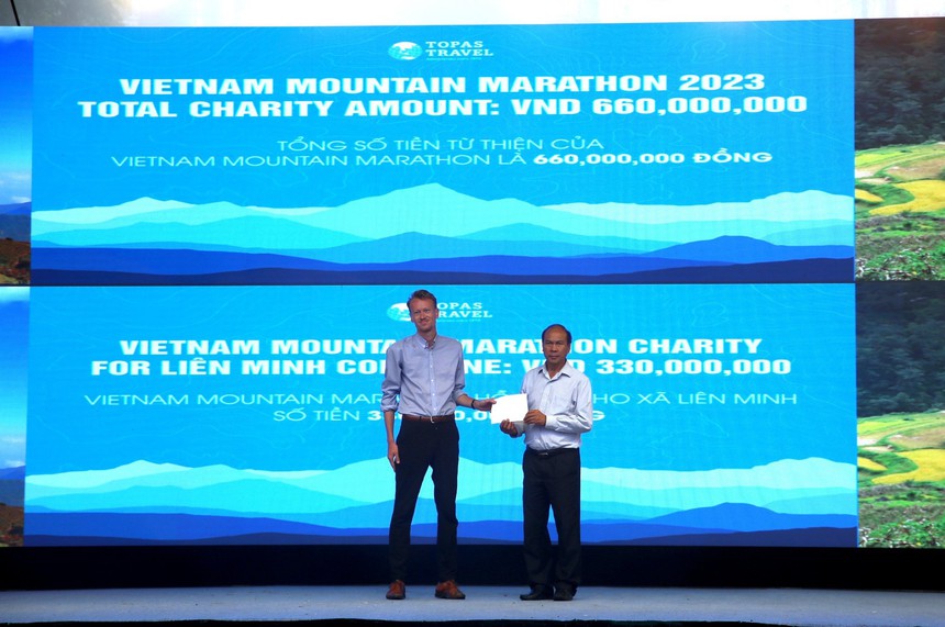 Giải chạy VMM 2023 trích hơn 330 triệu đồng tặng bà con chịu ảnh hưởng bởi thiên tai ở Sapa - Ảnh 2.