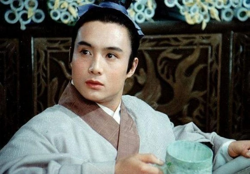 Vương Bá Chiêu - 'Đệ nhất mỹ nam Bạch Long Mã' của 'Tây Du Ký': Cát xê gấp nhiều lần Tôn Ngộ Không, về già bán thịt ngan ngỗng muối kiếm tiền - Ảnh 1.