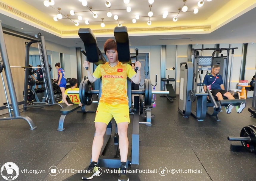 Đội tuyển nữ Việt Nam tập GYM trước khi chạm trán Nhật Bản - Ảnh 2. Đội tuyển nữ Việt Nam tập GYM trước khi chạm trán Nhật Bản - Ảnh 2.