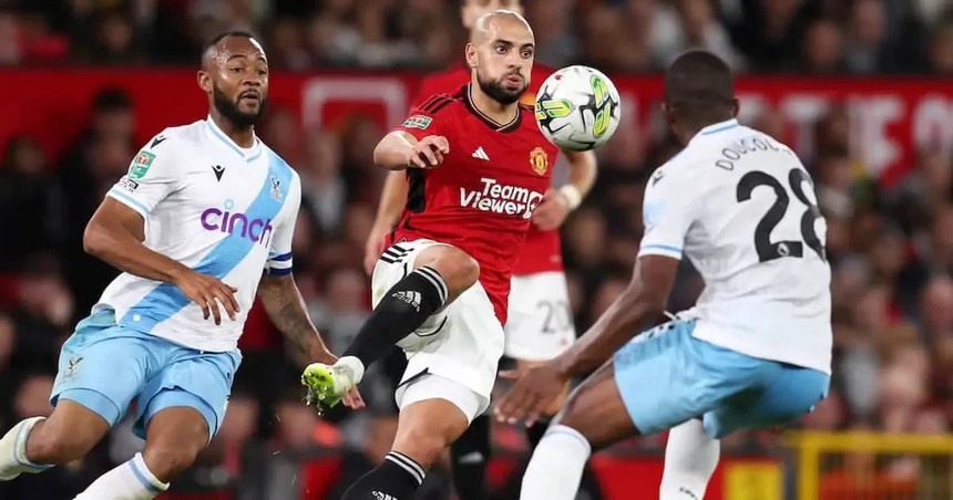 Amrabat chơi vị trí 'lạ' trong lần đầu đá chính cho MU, vẫn thể hiện đẳng cấp vượt trội - Ảnh 3.