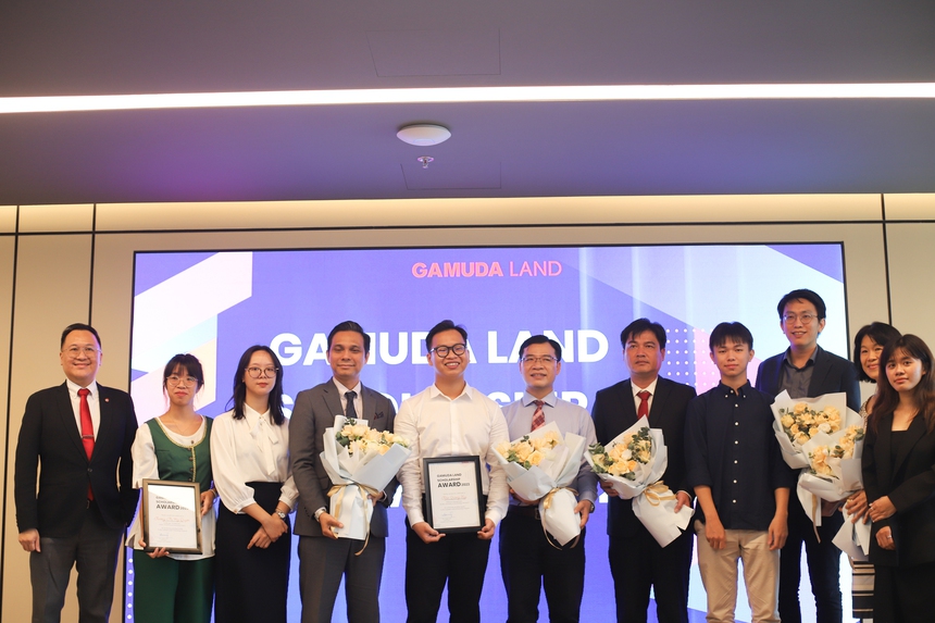 Trao tặng học bổng Gamuda Scholarship 2023 - Ảnh 1.