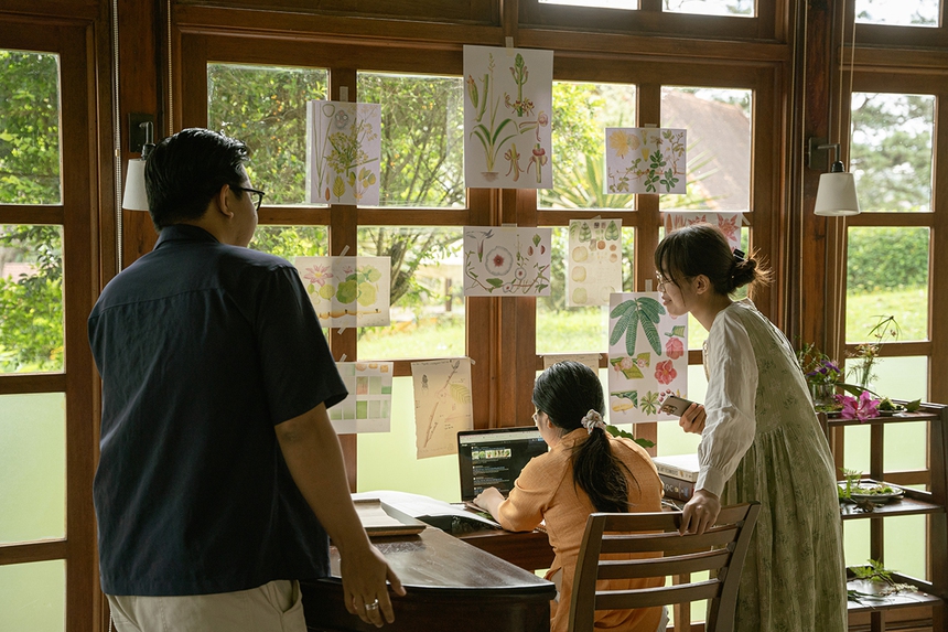 Hoa hậu Ngọc Hân đồng hành với các họa sĩ trẻ trong dự án xưởng sáng tác - Ảnh 2. Hoa hậu Ngọc Hân đồng hành với các họa sĩ trẻ trong dự án xưởng sáng tác - Ảnh 2.