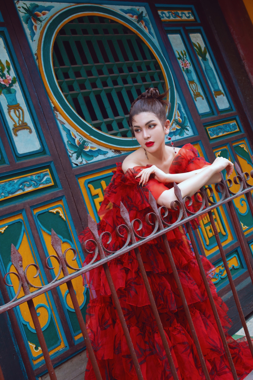 Lily Chen: 'Tôi không sống thật…' - Ảnh 4.