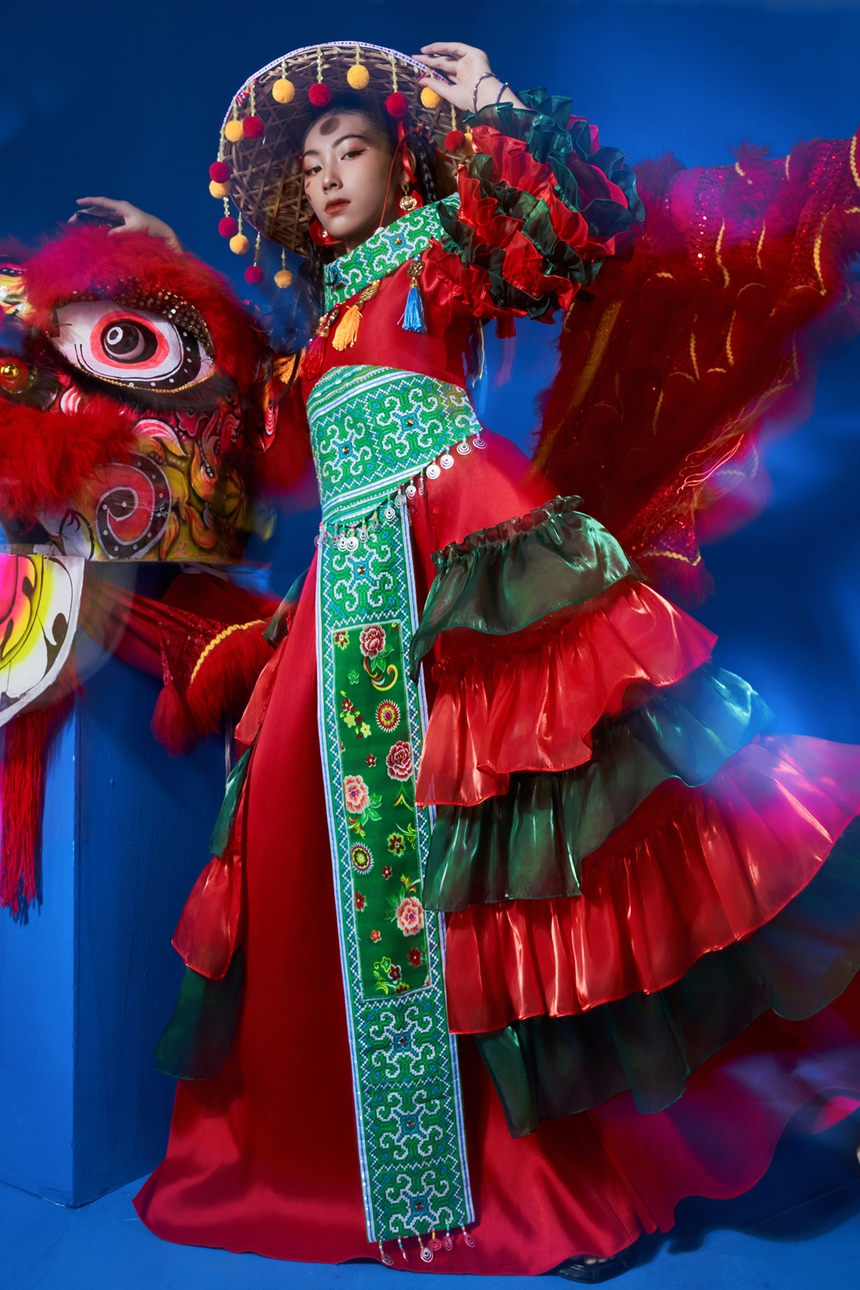 Bộ ảnh Trung thu cực chất của mẫu nhí Khánh Vân - Ảnh 4. Bộ ảnh Trung thu cực chất của mẫu nhí Khánh Vân - Ảnh 4.