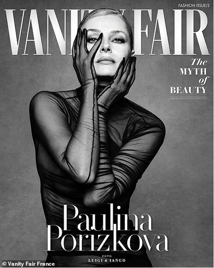 Naomi Campbell, Cindy Crawford và loạt người mẫu biểu tượng xuất hiện đầy táo bạo trên trang bìa 'Vanity Fair' - Ảnh 13. Naomi Campbell, Cindy Crawford và loạt người mẫu biểu tượng xuất hiện đầy táo bạo trên trang bìa 'Vanity Fair' - Ảnh 13.