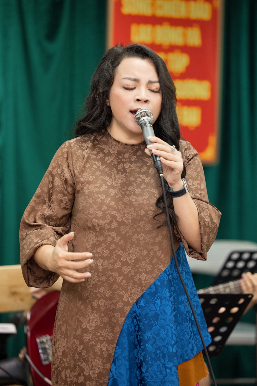 NSƯT Tố Nga: Tràn đầy hứng khởi để hát trên 'Con đường âm nhạc' - Ảnh 3.