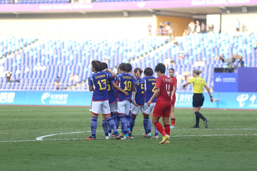 TRỰC TIẾP bóng đá nữ Việt Nam vs Nhật Bản (0-1): Shiokoshi mở tỷ số (hiệp 1) - Ảnh 1. TRỰC TIẾP bóng đá nữ Việt Nam vs Nhật Bản (0-1): Shiokoshi mở tỷ số (hiệp 1) - Ảnh 1.