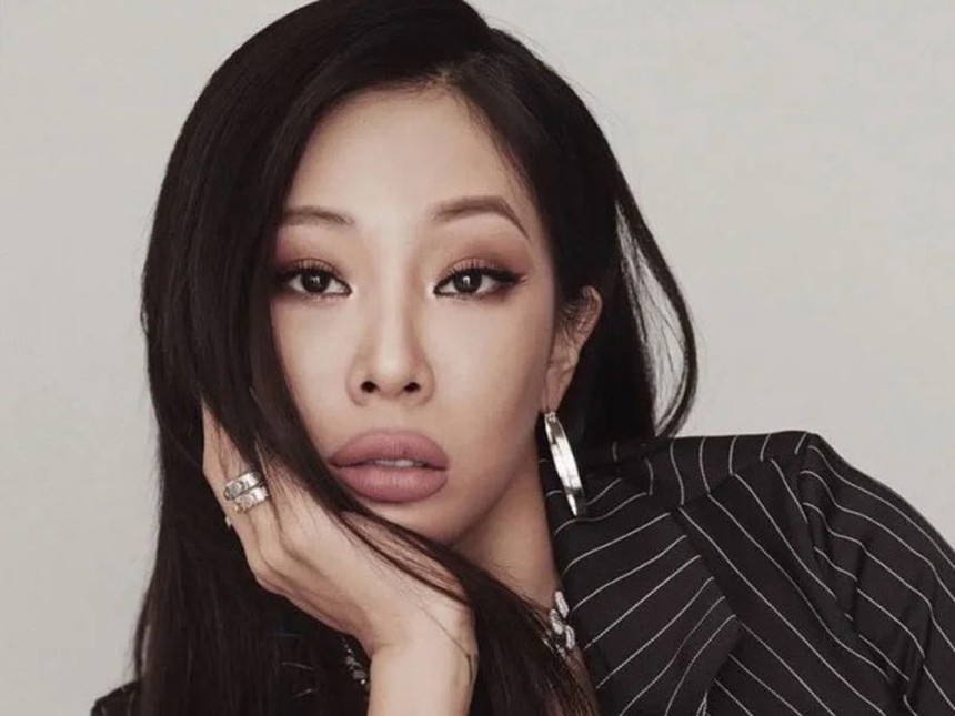 BTS và những thần tượng thành công phá vỡ chuẩn mực vẻ đẹp của Hàn Quốc - Ảnh 6.